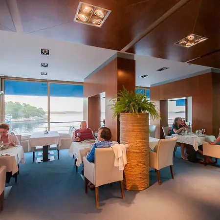 Hotel Maxim 4*