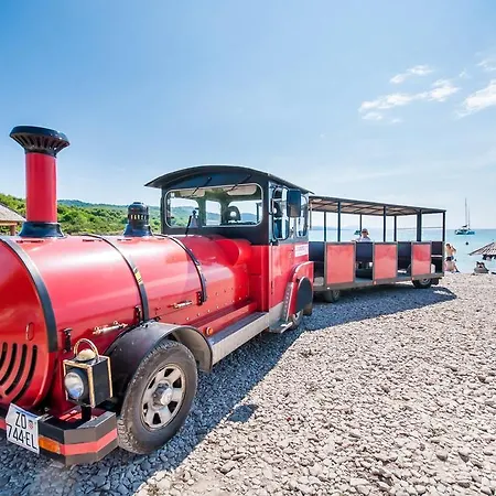 Szálloda Maxim 4*