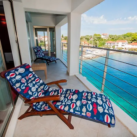 Maxim Otel 4*