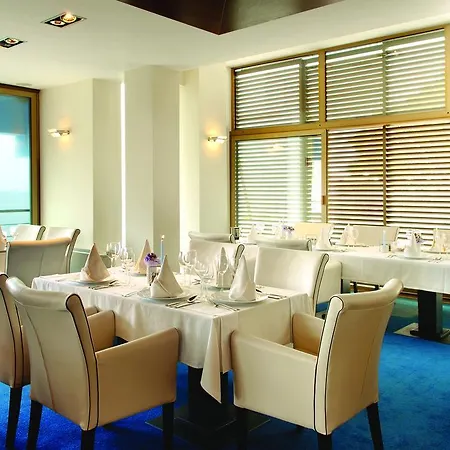 ホテル Maxim Božava