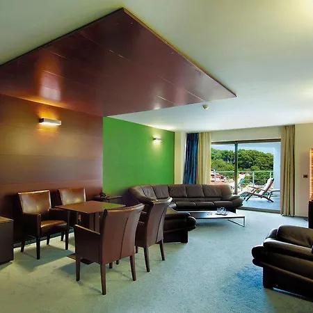 ホテル Maxim Božava